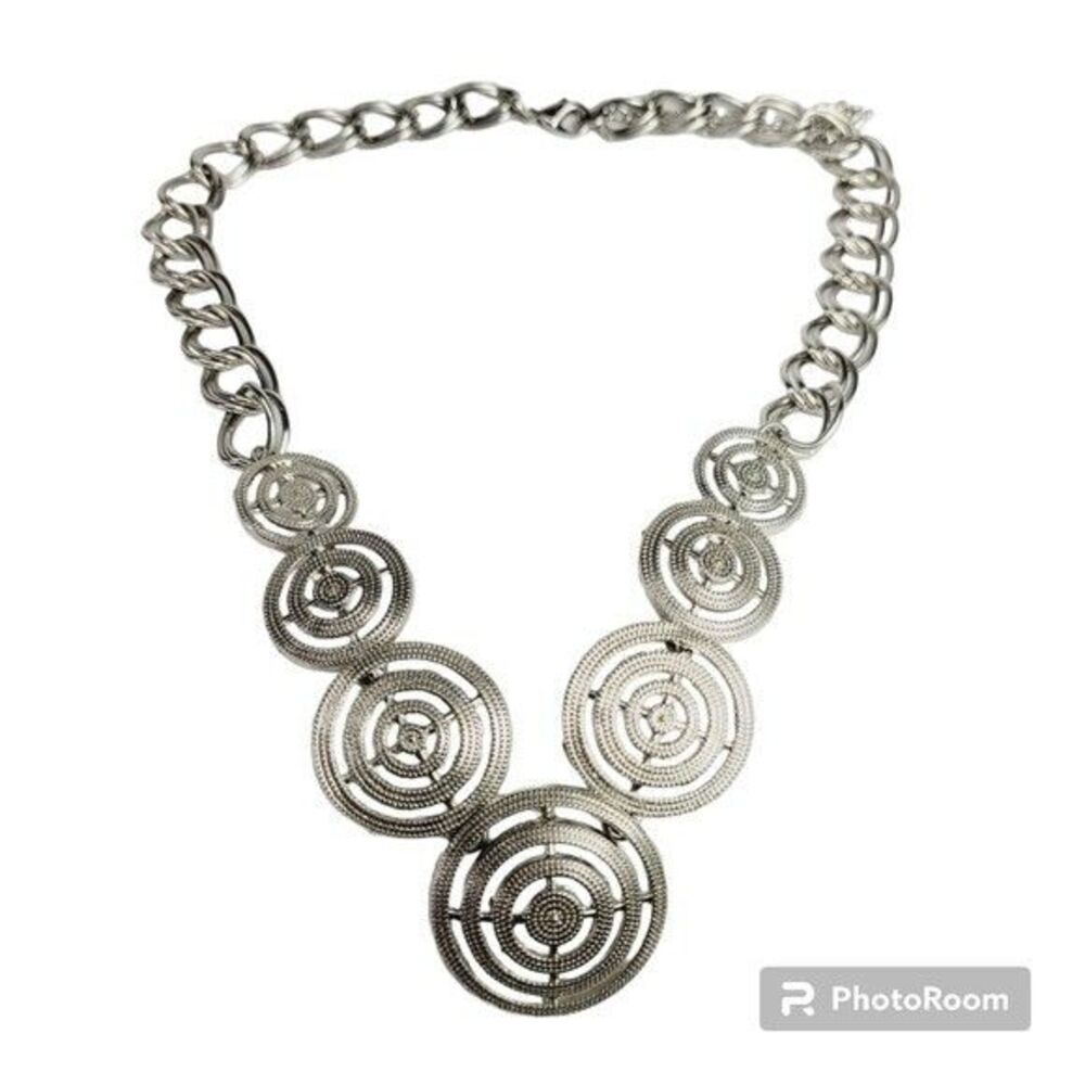 * Bullseye chain link 22' collar necklace circle silver tone detail jewelry